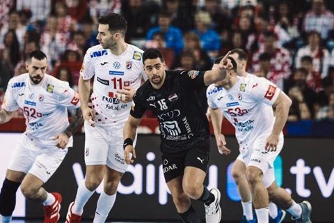 دودو: أتدرب 4 مرات يوميًا للحاق بلقاء فرنسا في مونديال اليد.. ونستطيع هزيمتهم مثل كرواتيا